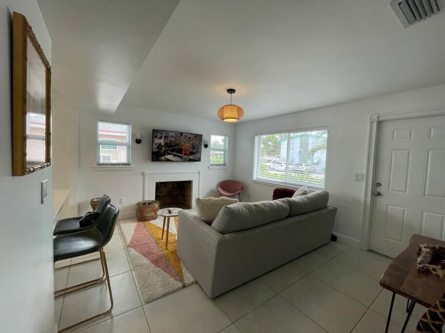 Jungle Cottage With Luxury Pool, Hot Tub And More! Lake Worth Beach Exteriér fotografie