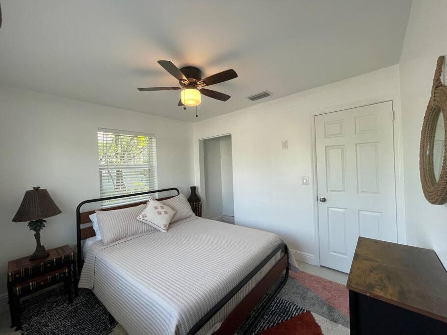 Jungle Cottage With Luxury Pool, Hot Tub And More! Lake Worth Beach Exteriér fotografie