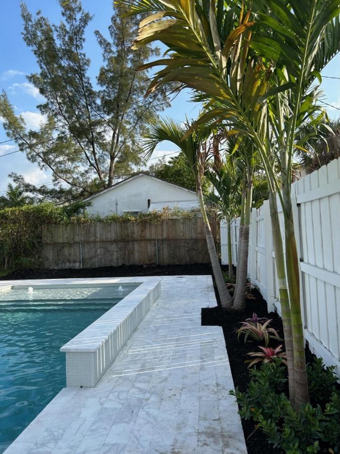 Jungle Cottage With Luxury Pool, Hot Tub And More! Lake Worth Beach Exteriér fotografie